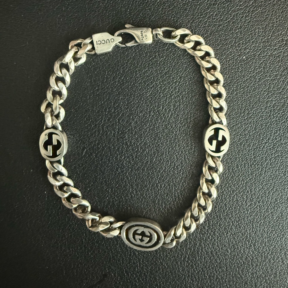 Gucci Silver Logo Chain Bracelet